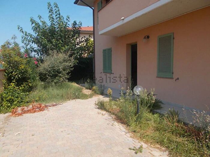 Appartamento trilocale in affitto in Via Machiavelli, Centro, Ponsacco