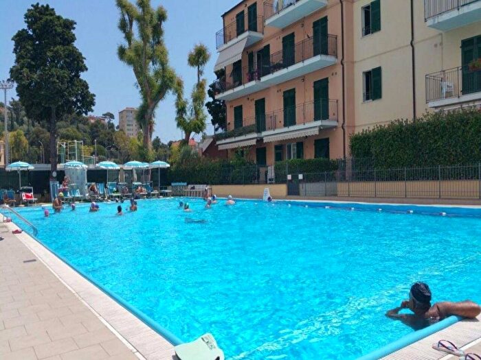 Appartamento bilocale in affitto in Via Aurelia, Porto Maurizio, Imperia