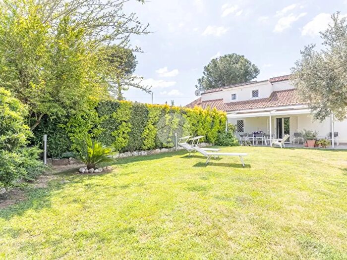 Casa con 5 locali in vendita in Via Monviso, Guidonia Montecelio