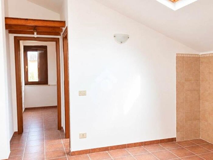 Appartamento bilocale in affitto in Via del Comune, Centro Storico, Velletri