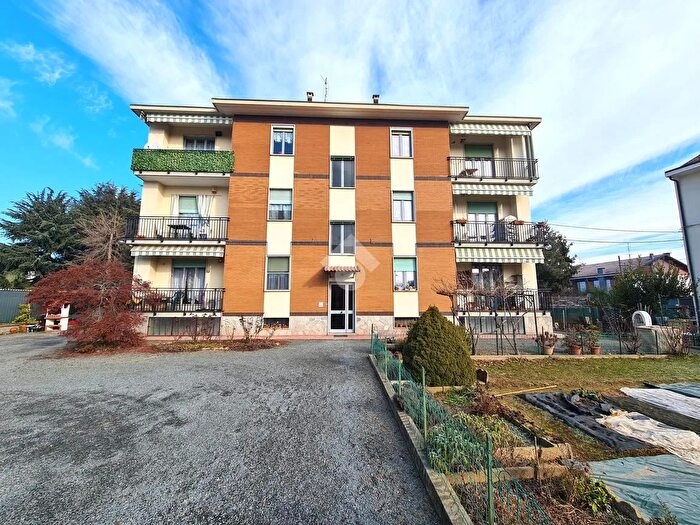 Appartamento quadrilocale in vendita in Via Genova, Orbassano