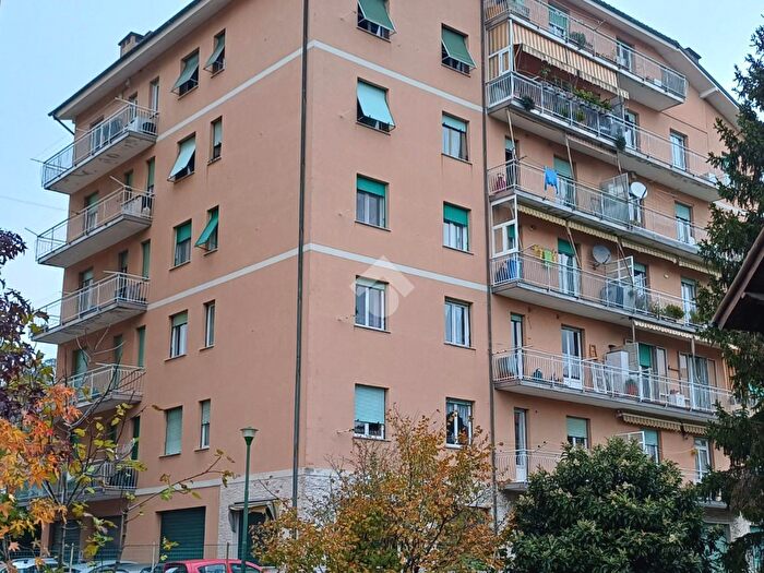 Appartamento quadrilocale in vendita in Via Pinan, Busalla