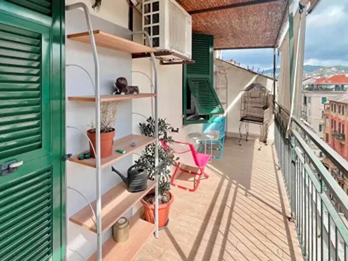 Appartamento con 5 locali in vendita in Via Bartolomeo Guidobono, Savona