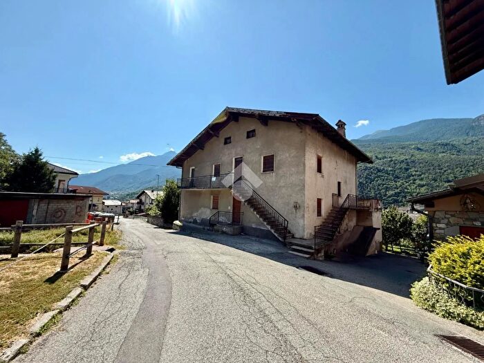 Casa con 5 locali in vendita in Via Martinet, Nus