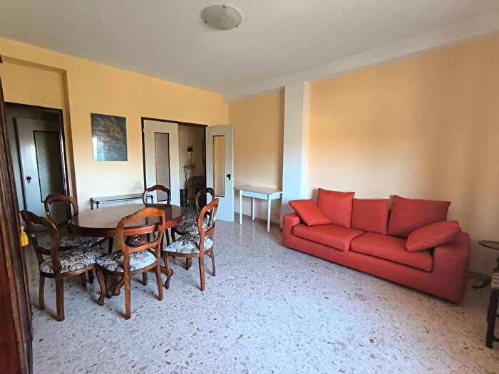 Appartamento con 5 locali in affitto in Via Pomposa, Ferrara