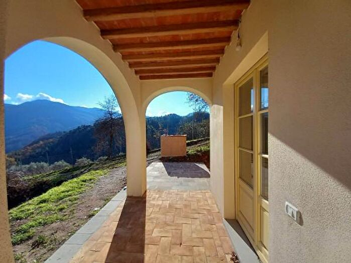 Appartamento quadrilocale in vendita in Località Casella, Molazzana