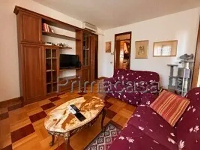 Appartamento con 5 locali in vendita in Via Parini, Cerea