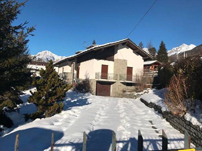 Casa con 5 locali in vendita in Frazione Villaret, La Salle