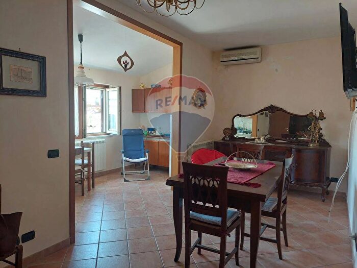 Appartamento trilocale in vendita in Via Cristoforo Colombo, Lercara Friddi