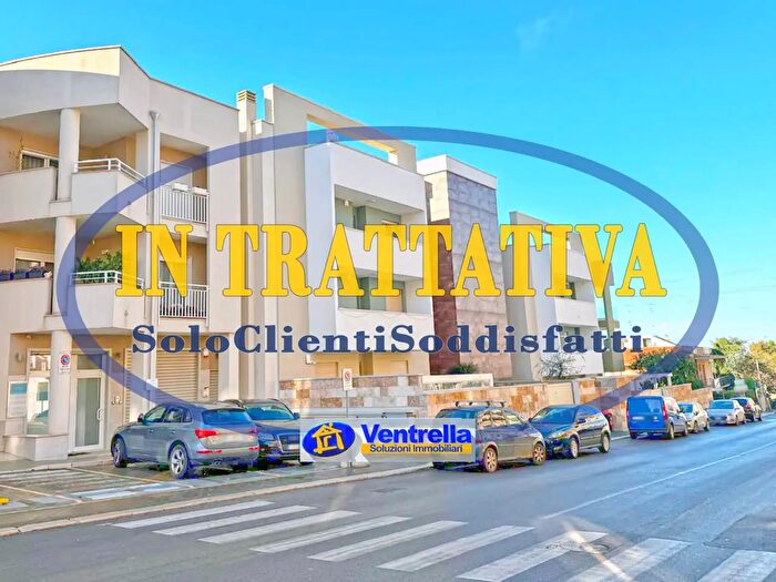 Appartamento quadrilocale in vendita in Via Napoleone Bonaparte, Putignano