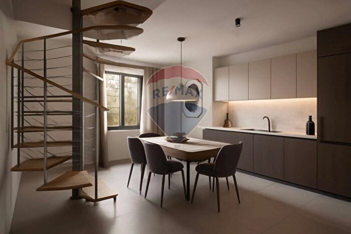 Appartamento trilocale in vendita in Via Mazzini, Vimercate