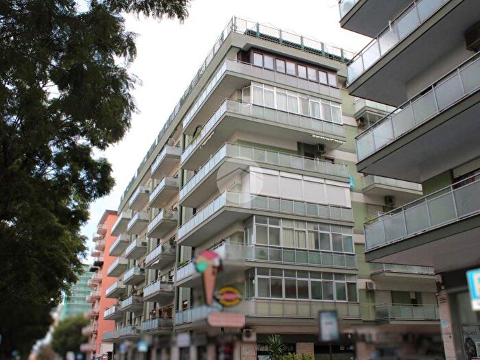 Appartamento quadrilocale in affitto in Viale MARIA SS MEDIATRICE, Calatafimi Bassa Indipendenza, Palermo
