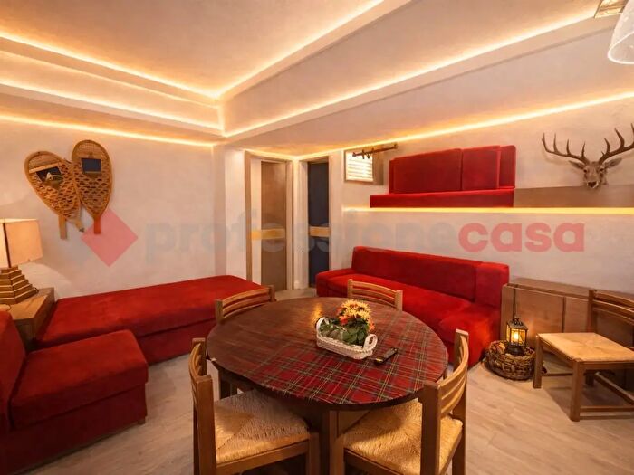 Appartamento trilocale in vendita in Via delle Pinete, Pescasseroli