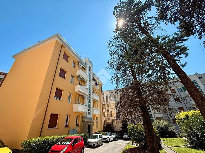 Appartamento bilocale in vendita in Str Vecchia dellIstria, Trieste
