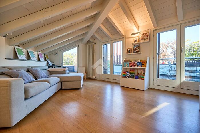 Appartamento quadrilocale in vendita in Via Broseta DX, Bergamo