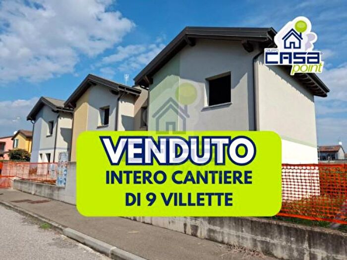 Casa con 5 locali in vendita in Via Bernini, Castelvetro Piacentino