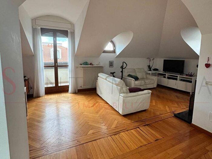 Casa con 5 locali in affitto in Via Ludovico Ariosto, Pagano, Milano
