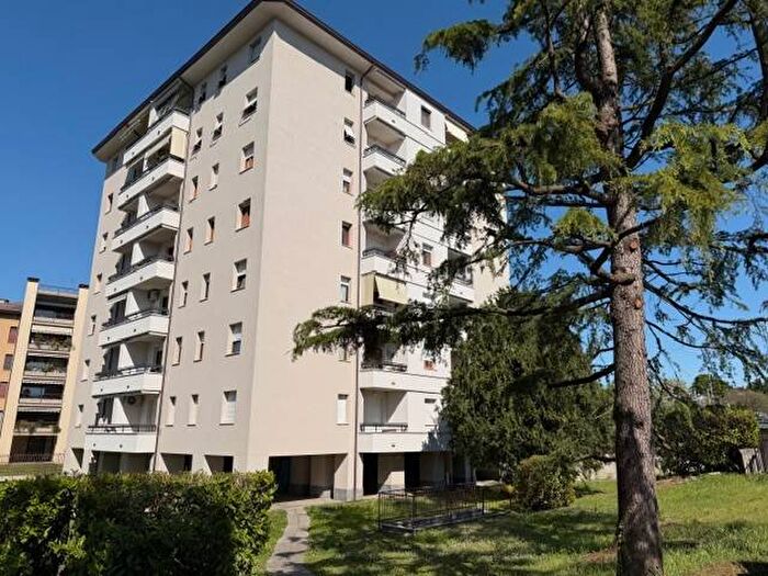 Appartamento bilocale in affitto in Via Federico Confalonieri, Via Lecco Via Bergamo, Monza