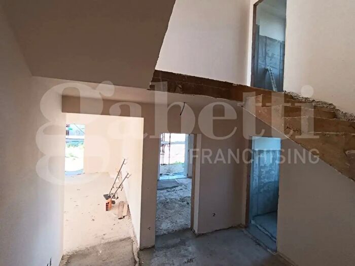 Casa con 5 locali in vendita in Siracusa