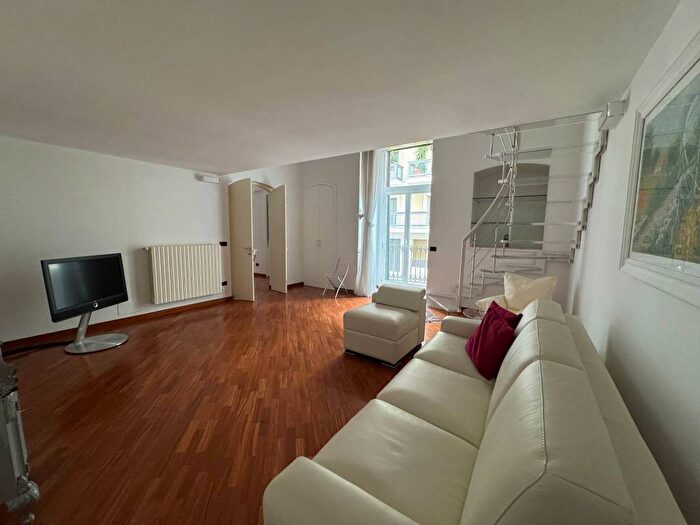 Appartamento trilocale in affitto in Via Antonio Beatillo, Murat, Bari