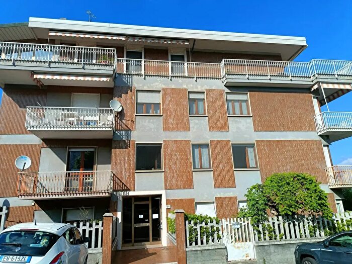 Appartamento bilocale in vendita in Via Giosuè Carducci Bis, Casale Monferrato