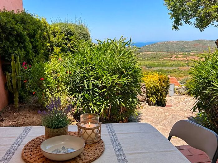 Appartamento trilocale in vendita in Località Ruoni Via Marco Polo, Santa Teresa Gallura