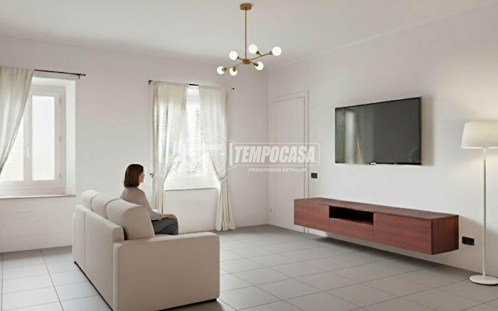 Appartamento bilocale in vendita in Via Giotto di Bondone, Triuggio