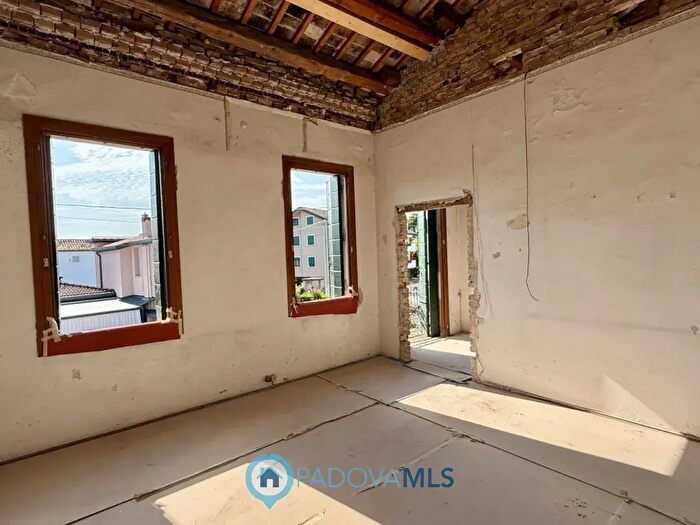 Casa quadrilocale in vendita in Via Antonio Fiorazzo, Padova