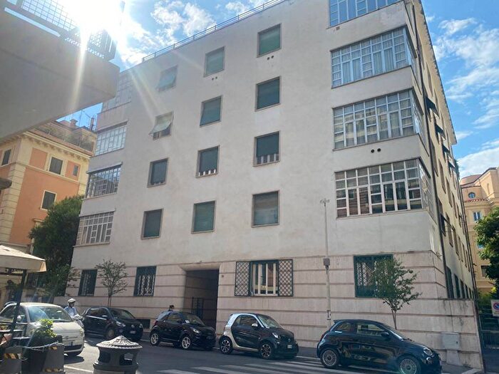 Appartamento con 5 locali in affitto in Pinciano Villa Ada, Roma