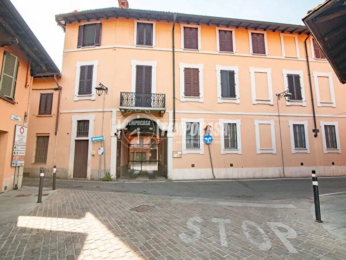 Appartamento bilocale in vendita in Piazza Cavour, Vaprio D'Adda