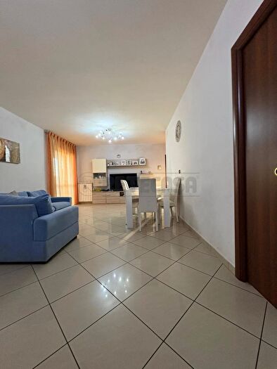 Appartamento quadrilocale in vendita in Via Caserta, Marcianise