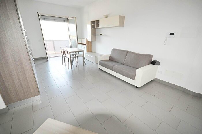 Appartamento trilocale in vendita in Via Pozzoli, Santo Stefano Di Magra