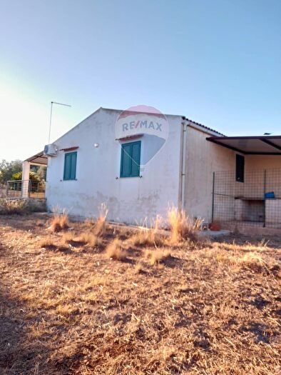 Casa quadrilocale in vendita in Contrada Scala Bagni Snc, Canicattini Bagni