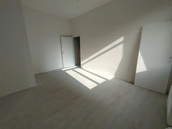 Appartamento quadrilocale in vendita in Molinetto, Parma