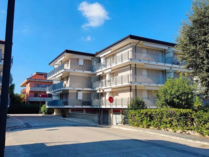 Appartamento trilocale in affitto in Porto dAscoli, San Benedetto del Tronto