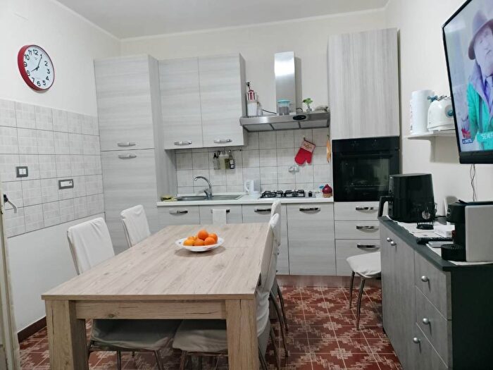 Casa trilocale in affitto in Via Umbria, Lentini