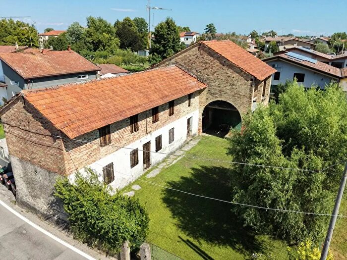 Casa trilocale in vendita in Via Santa Caterina, Chions