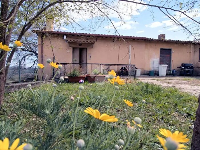 Casa quadrilocale in vendita in Via Fontevecchia, Montopoli Di Sabina
