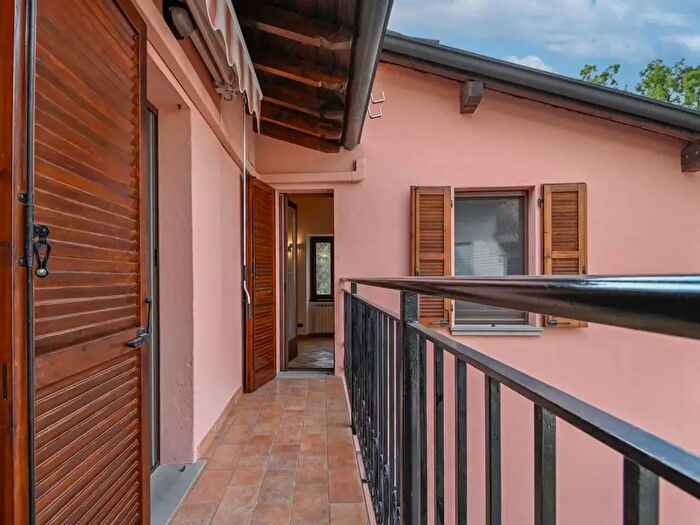 Casa quadrilocale in vendita in Via Venezian, Seriate