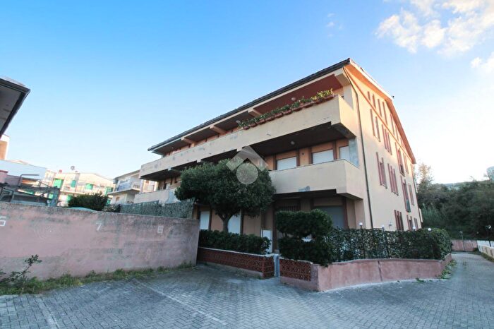 Appartamento bilocale in vendita in Via Lungomare, Fossacesia