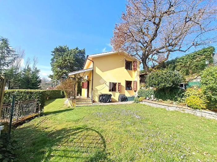 Casa quadrilocale in vendita in Via della Lira, Rignano Flaminio