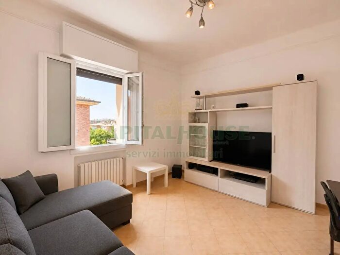 Appartamento trilocale in vendita in Via Ferrarese, Bologna