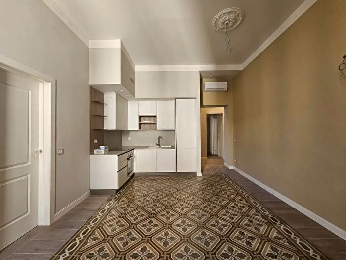 Appartamento trilocale in affitto in Livorno