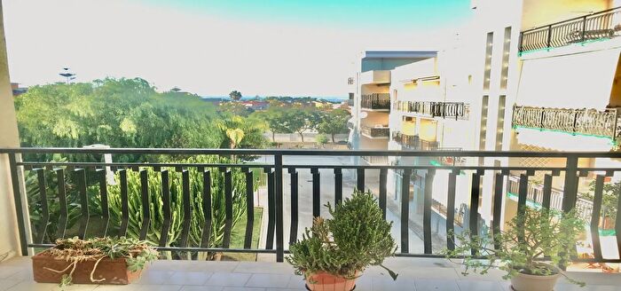 Appartamento quadrilocale in vendita in Via Raiti Siracusa, Siracusa