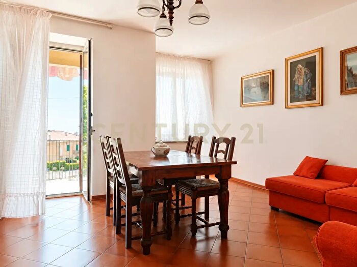 Appartamento con 6 locali in vendita in Via XVIII Giugno, Abbadia San Salvatore