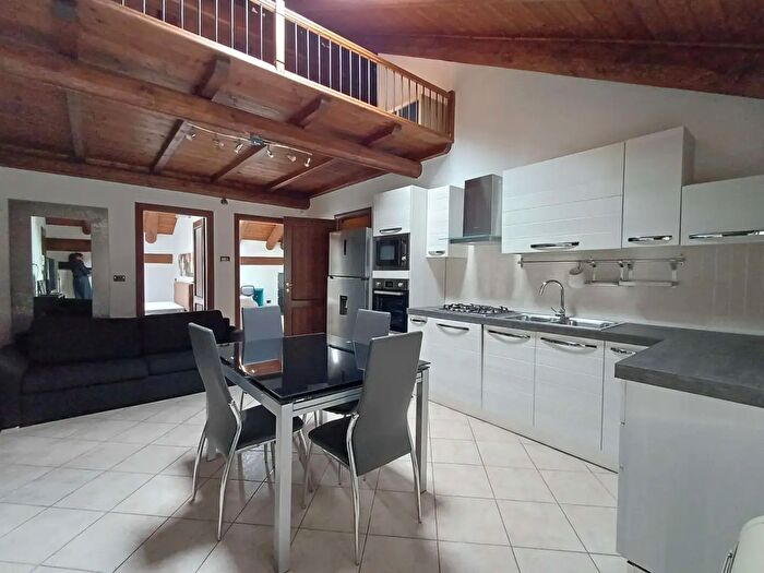 Appartamento trilocale in vendita in Str San Giovanni, San Carlo Canavese