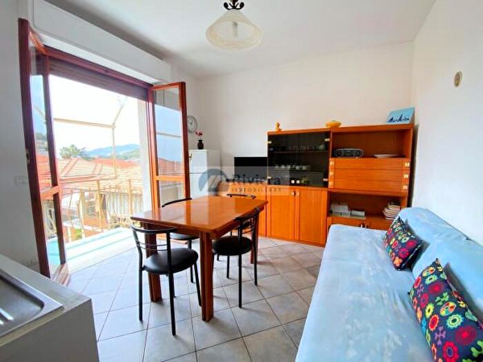 Appartamento bilocale in vendita in Via Vione, San Bartolomeo Al Mare