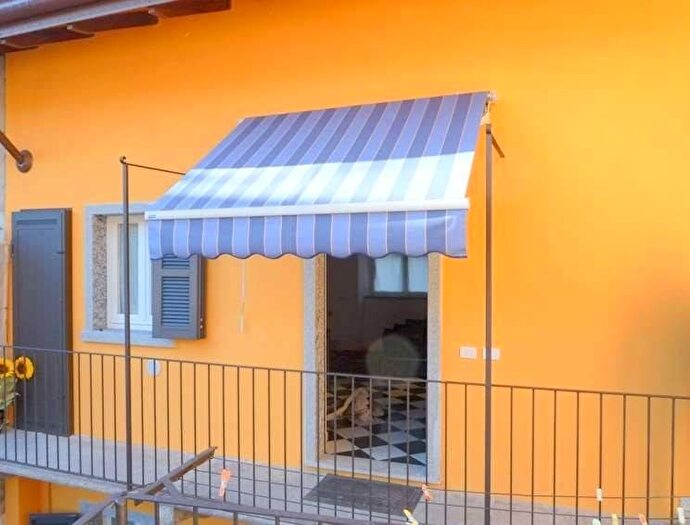 Appartamento trilocale in affitto in via poletti, Centro, Mergozzo
