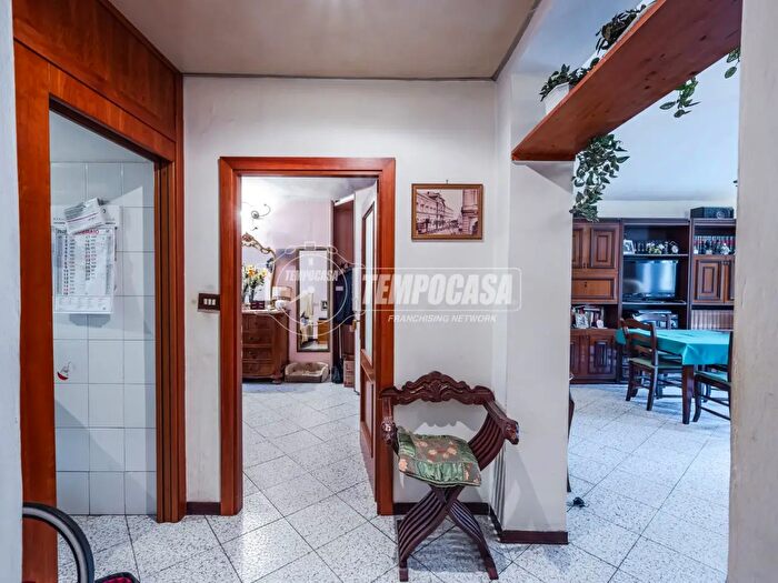 Appartamento bilocale in vendita in Viale Jacopo Barozzi, Modena