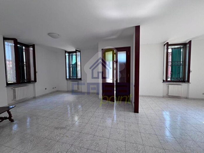 Appartamento trilocale in affitto in via Forcella, Centro, Pontevico